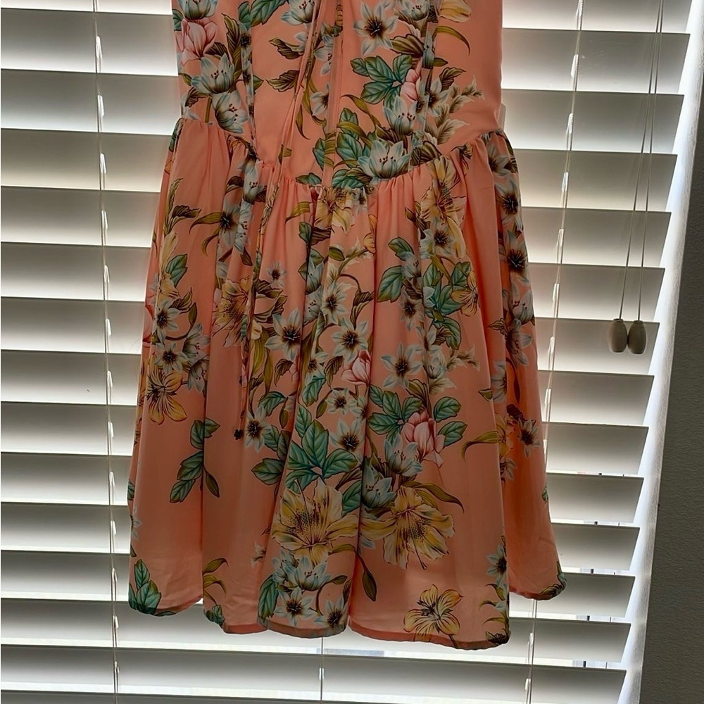 Agua Bendita Peach Floral Mini Dress, Size S-
Made in Colombia - Picture 8 of 13